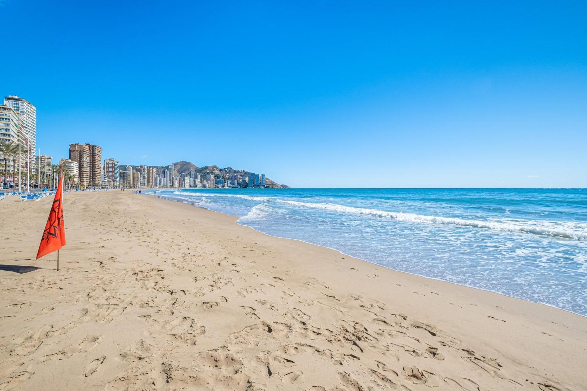 Apartamentos El Castell Benidorm Old-Town ภายนอก รูปภาพ