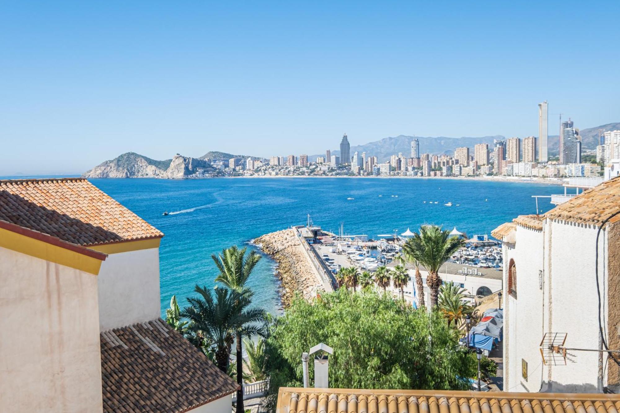 Apartamentos El Castell Benidorm Old-Town ภายนอก รูปภาพ